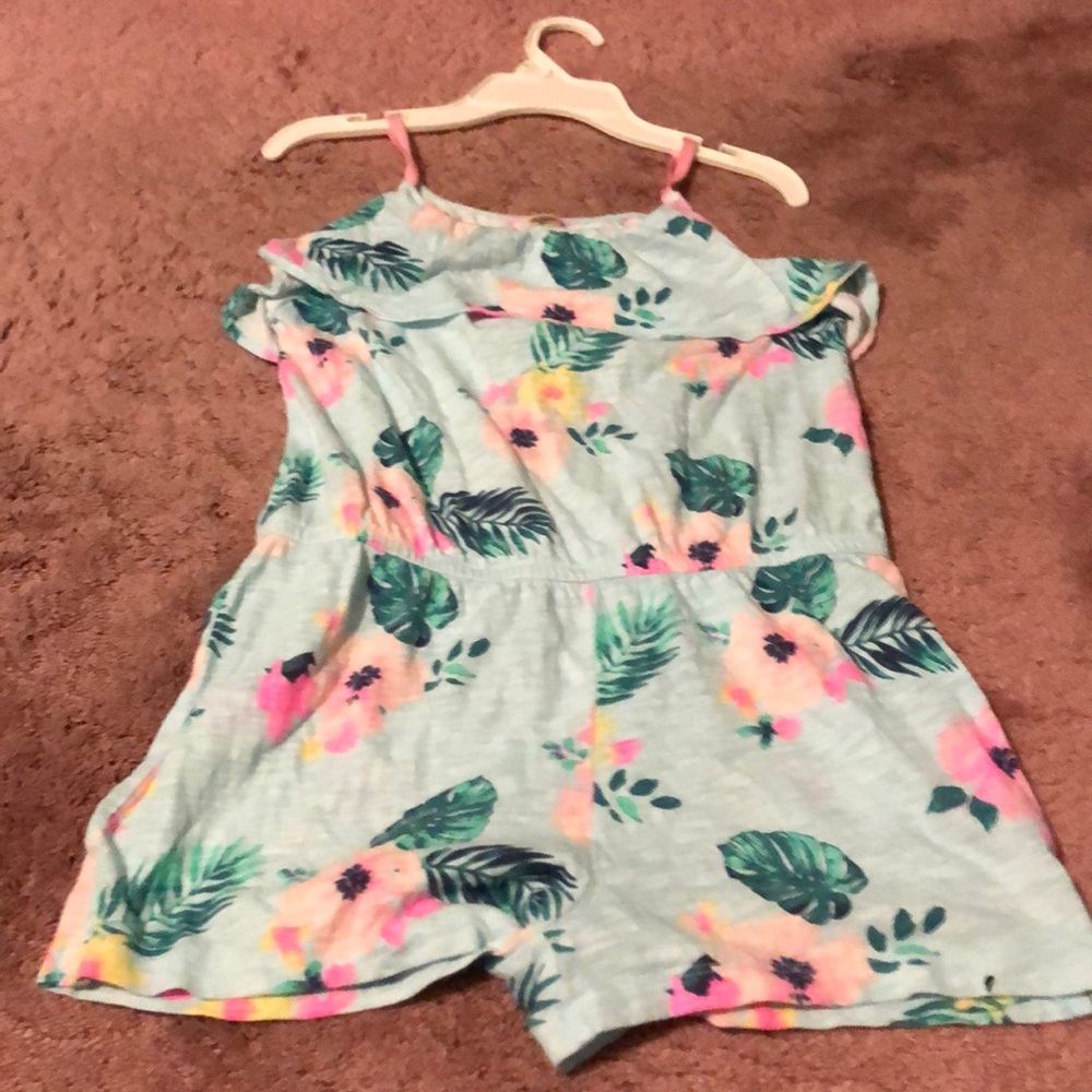 One piece shorts romper.